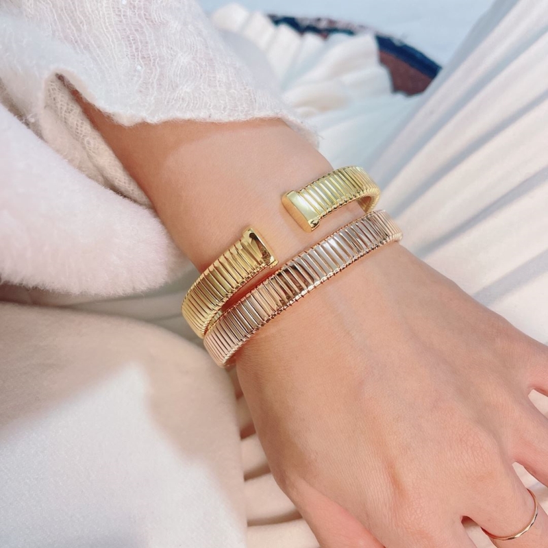 Bv1g*ai bracelets